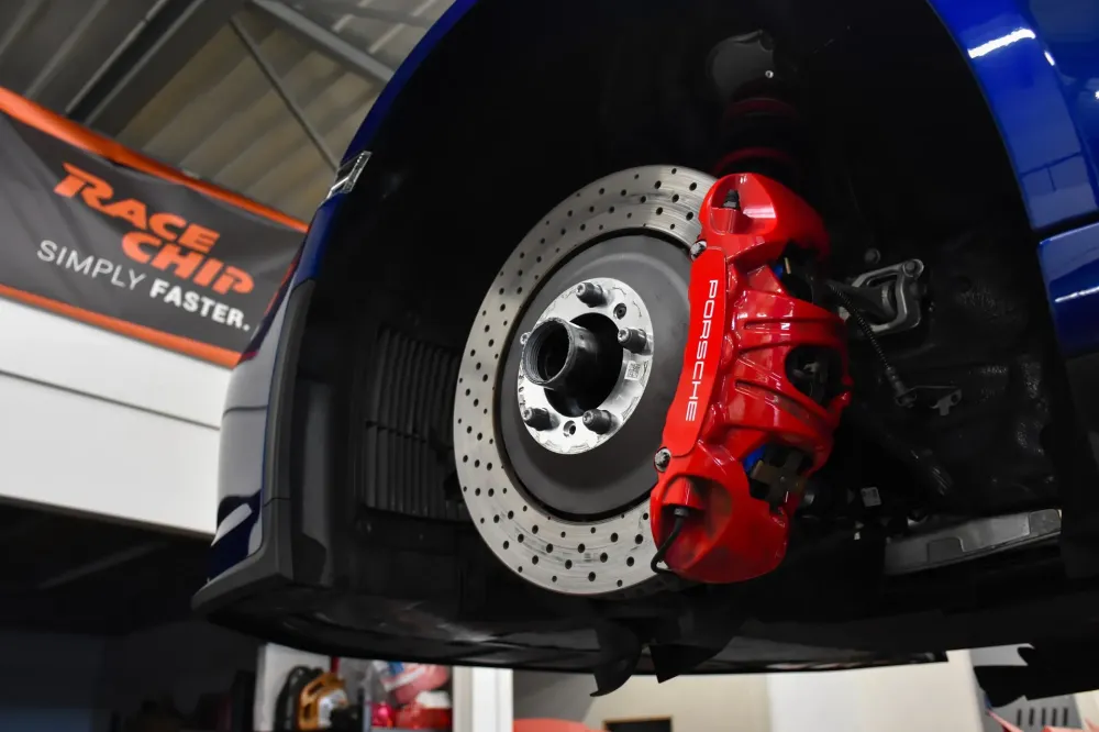 Garage auto de prestige - atelier (1)